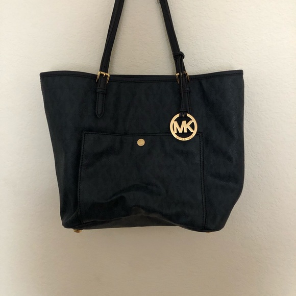 Purse - Picture 1 of 2